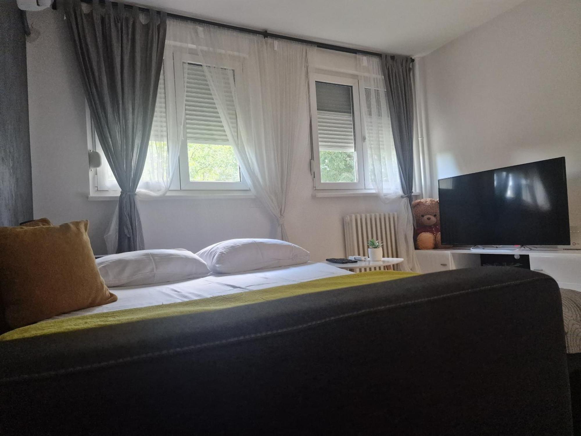 Apartment Iskra Belgrade Extérieur photo